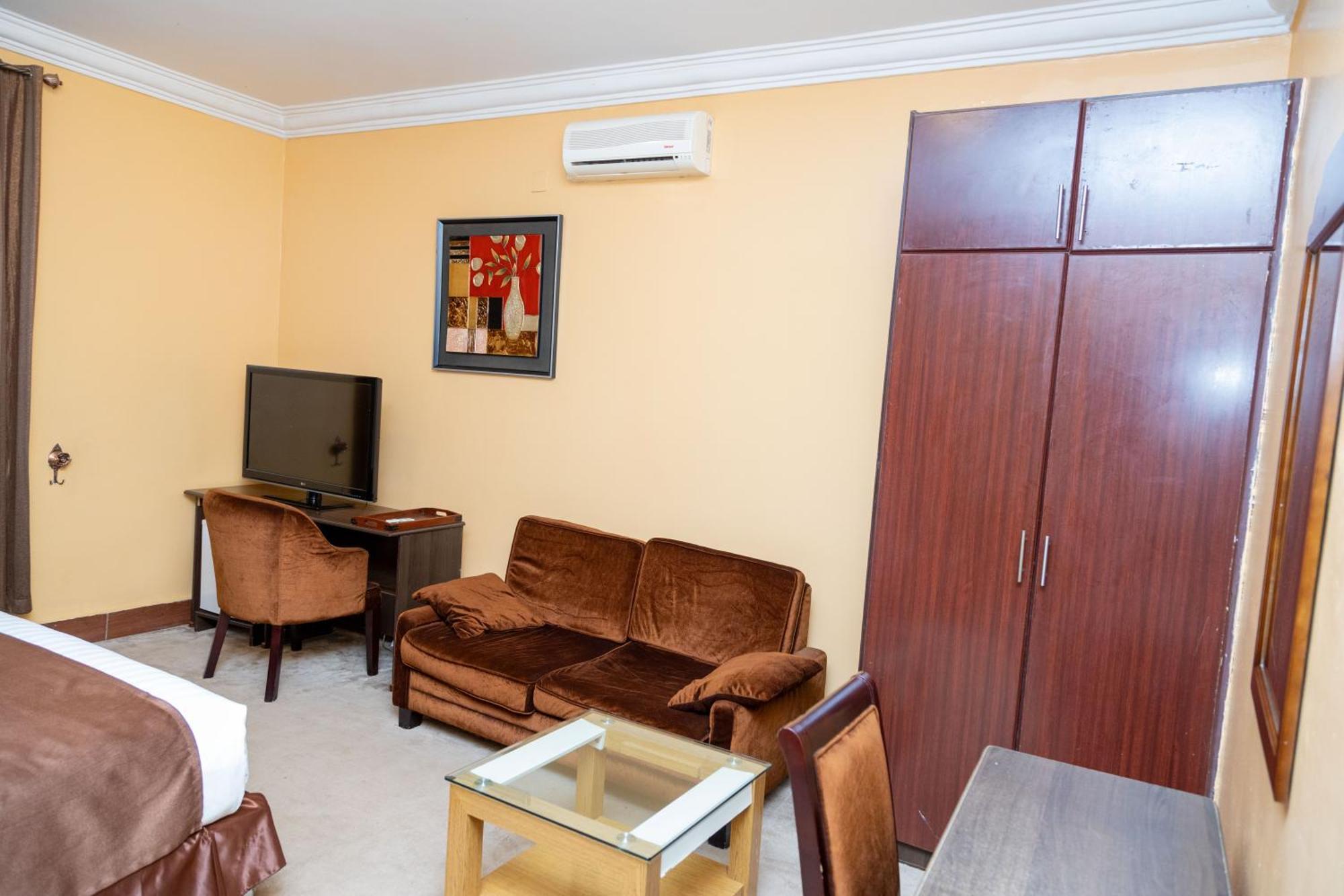 The Country Inn By Smart Haven Kigali Exterior photo