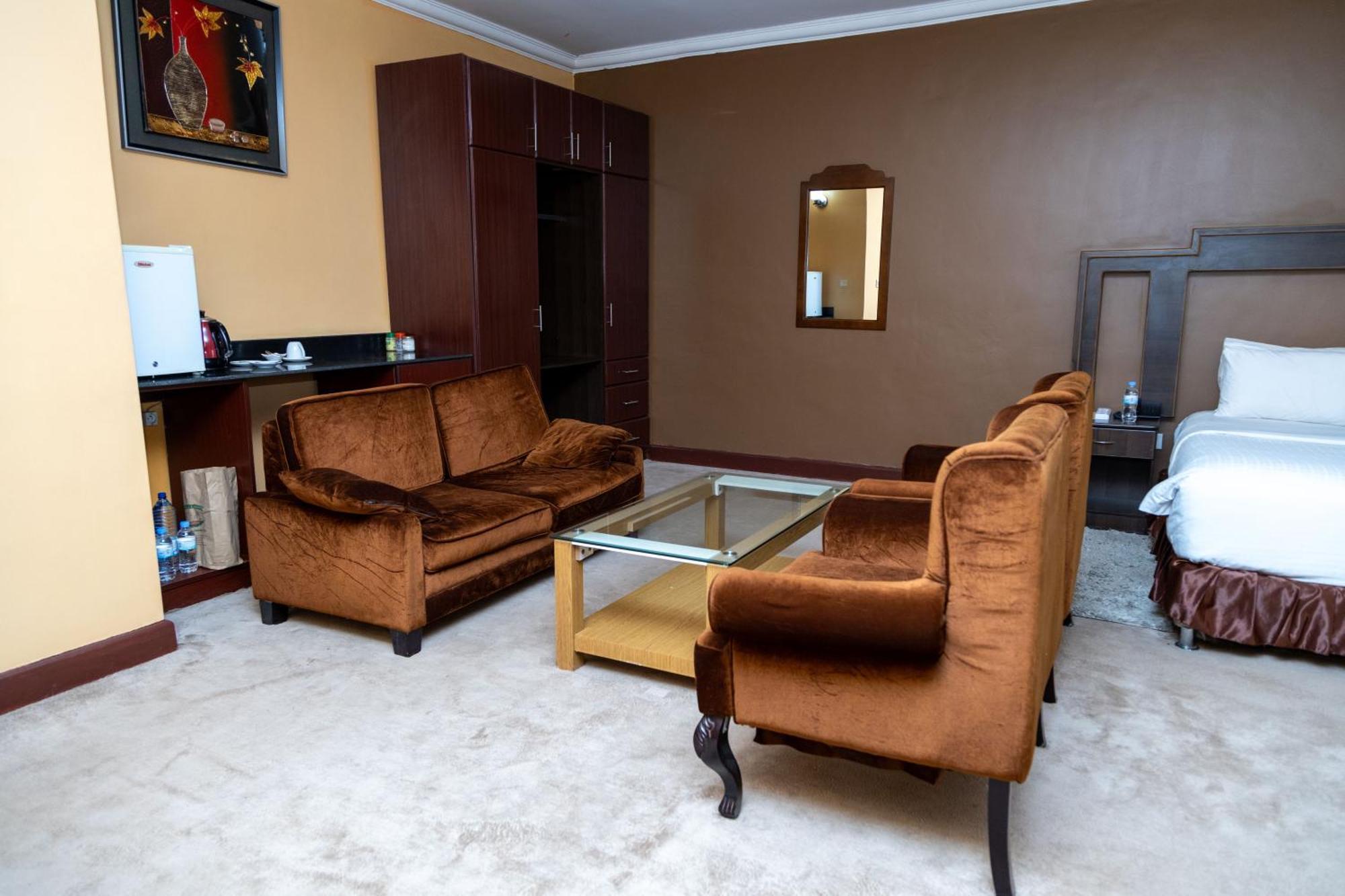 The Country Inn By Smart Haven Kigali Exterior photo
