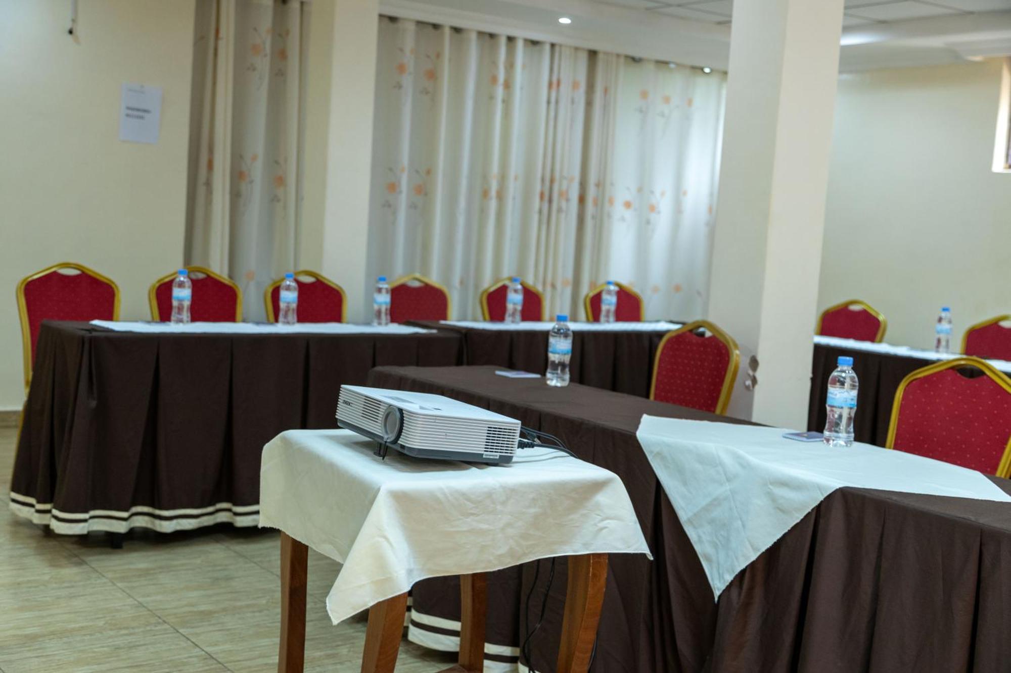 The Country Inn By Smart Haven Kigali Exterior photo